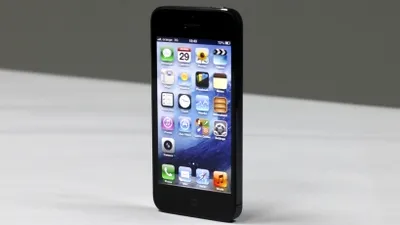 iPhone 5S este aşteptat în vara lui 2013