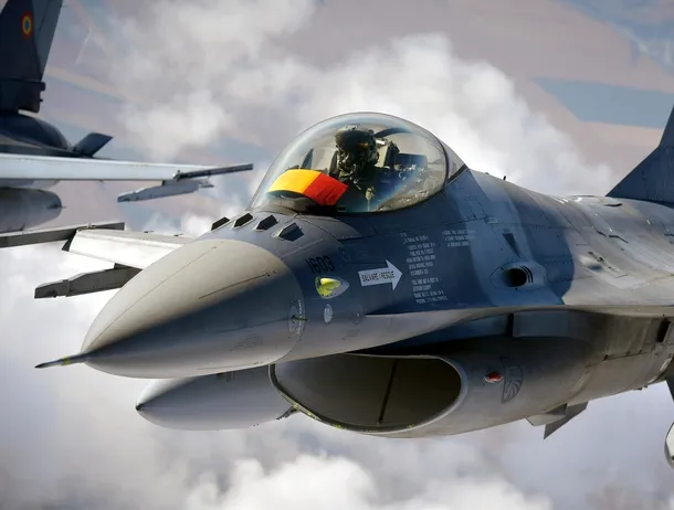 Avioane F-16 și F-18 din România nu au reușit să doboare o dronă rusească joi, în Botoșani. Explicația ministrului interimar al Apărării: „Este ca la un examen”