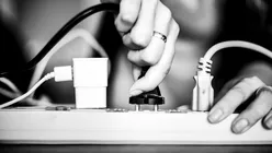 Cetățenii din Republica Moldova, îndemnați să nu folosească electrocasnice mari. Ajutor venit din România și Ucraina