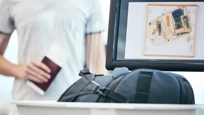 Turiștii au rămas șocați la vederea imaginilor afișate de scanerele din aeroport. Acuratețea este incredibilă