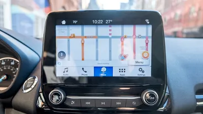 Waze pentru iOS va putea fi folosit pe ecranul maşinilor Ford, dar nu prin CarPlay