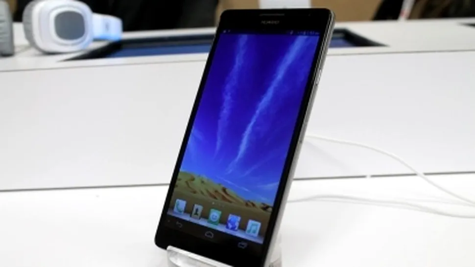 Huawei Ascend Mate, un smartphone colosal cu ecran de 6.1
