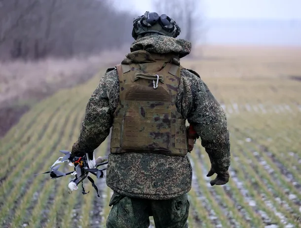 Un operator de dronă din divizia de elită rusă Rubikon s-a predat Ucrainei: Vreau „să ucid câinii. Nu îi consider oameni”. Ce l-a determinat să dezerteze pe fostul agent imobiliar?