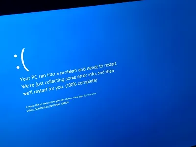 „Ecranele albastre” de eroare vor dispărea din Windows. Cum vor arăta noile BSOD