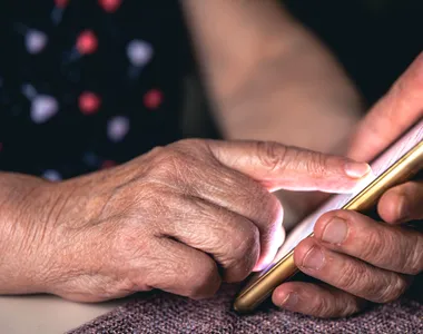 „Vishing-ul”, tot mai popular: Înșelătoriile telefonice reprezintă 42% din fraudele raportate în 2026 – DNSC