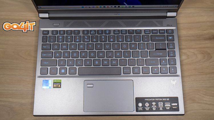 Acer Predator Triton 300 SE keyboard