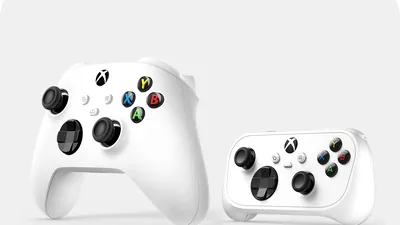 Microsoft a lansat un controler Xbox mai mic și mai ieftin