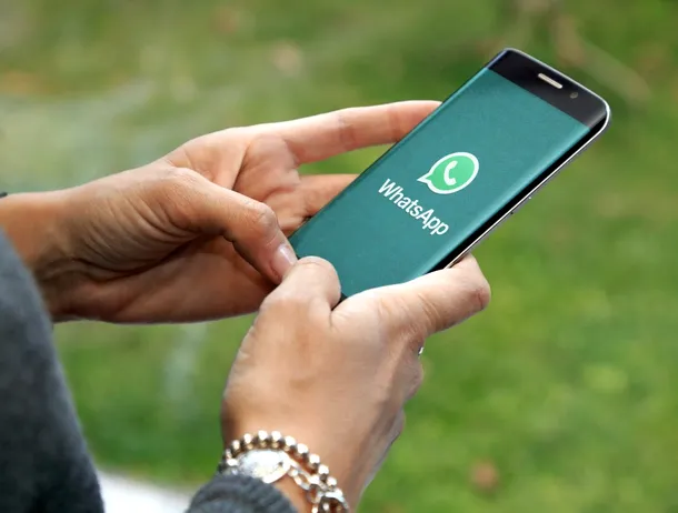 UE ordonă Meta să restabilească accesul prin WhatsApp la chatboții AI rivali