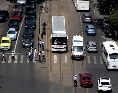 VIDEO: În București se testează prima trecere de pietoni inteligentă