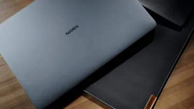 Xiaomi pregătește un laptop AI ultra-subțire cu procesoare Intel Ultra