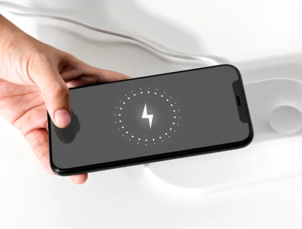 Încărcător wireless sau baterie externă pentru smartphone-ul tău? De ce să nu le ai pe amândouă? (P)