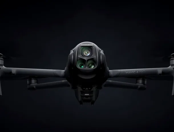 DJI Mavic 4 Pro, o dronă care permite filmări aeriene din orice unghi