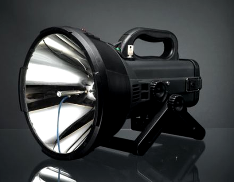 Maxblaster, cea mai luminoasă lanternă din lume