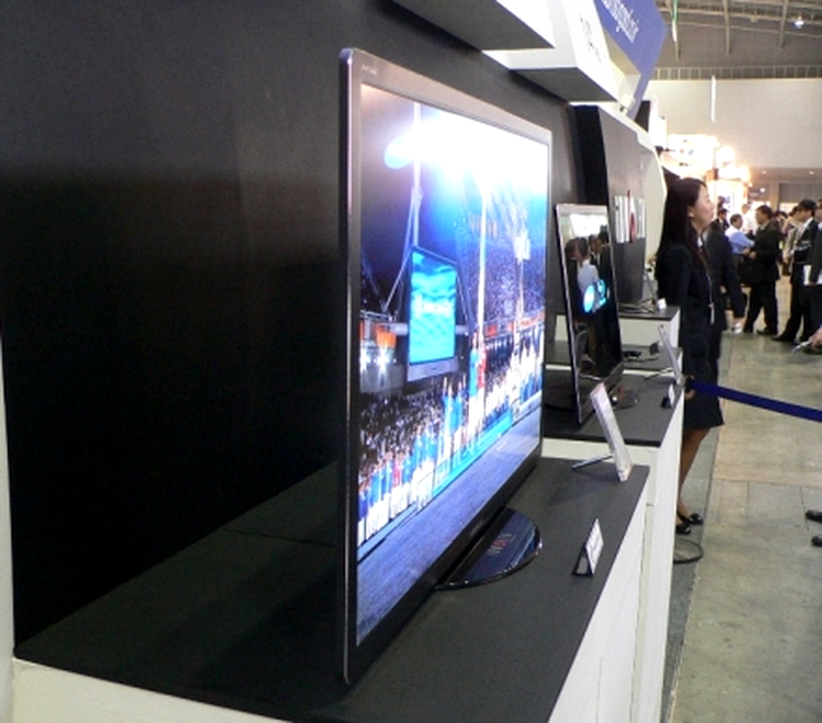 Prototipul OLED TV, foarte suplu la doar 8,9 mm grosime