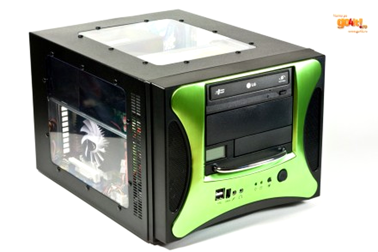 pcFactory Entry Gamer - sistem de gaming de 2.000 lei
