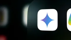 Google oferă studenților din România acces gratuit timp de un an la pachetul Google AI Plus