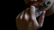 INSP avertizează: Țigările electronice sau cele cu tutun încălzit sunt la fel de toxice precum țigările clasice