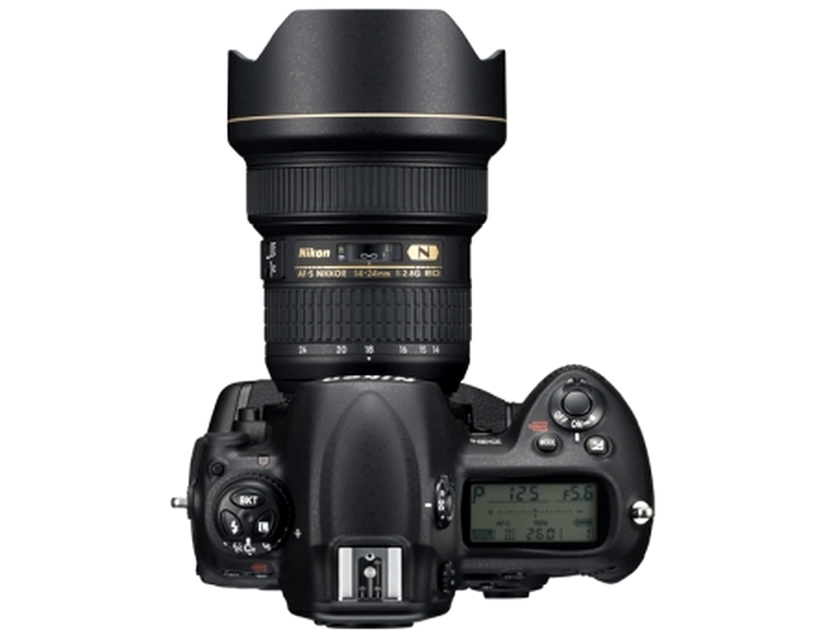 Nikon D3S are tot senzor de 12 MP ca şi D3