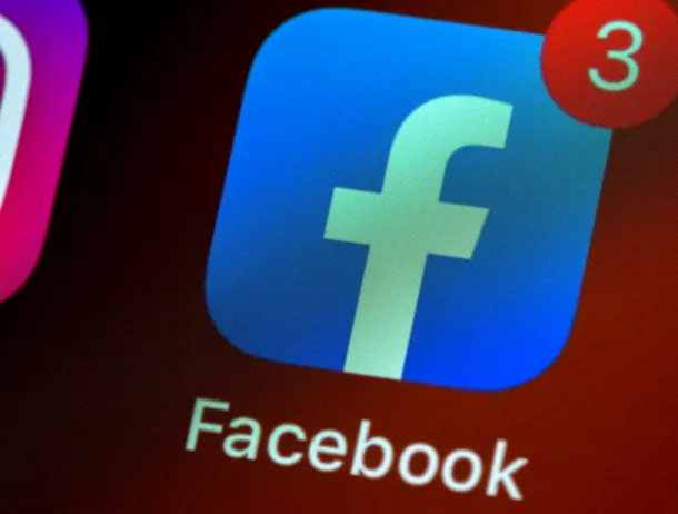 Facebook atinge recordul de 2 miliarde de utilizatori activi