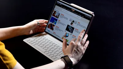 Review HUAWEI MatePad 12 X: Tableta perfectă pentru artiștii digitali