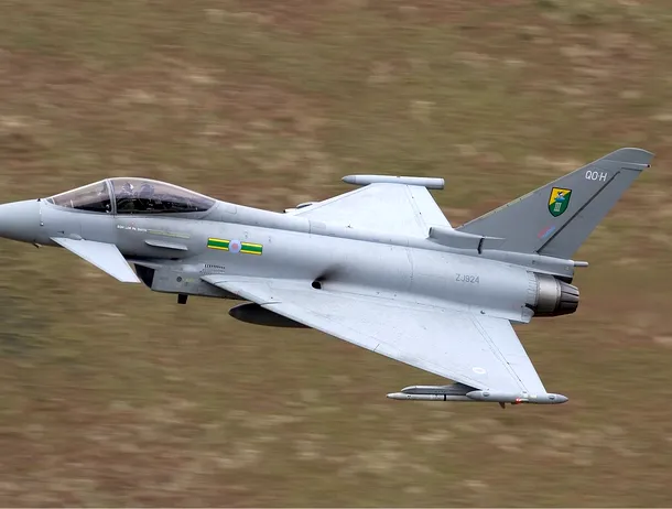 Unul dintre cele mai temute avioane de vânătoare ale momentului a ajuns la 1 milion de ore de zbor. Este o prezență frecventă și în spațiul aerian românesc