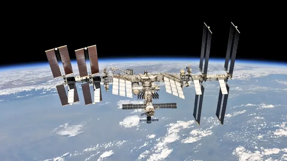 Stația Spațială internațională a fost „răsturnată” pe orbită de un modul rusesc experimental