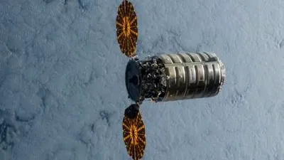 NASA va provoca un incendiu intenţionat la bordul unui vehicul spaţial