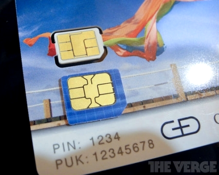 NanoSIM-ul prezentat de Apple, alături de microSIM