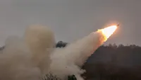 Interoperabilitatea sistemelor de tip „tragi și fugi”, testată de NATO în România: HIMARS-urile românești și poloneze au tras împreună cu obuziere CAESAR franceze la Cincu