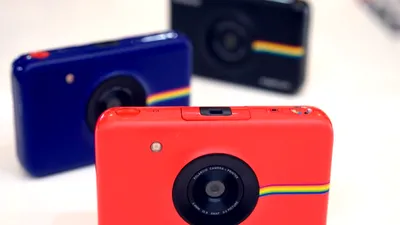Polaroid lansează un aparat foto care imprimă fotografii direct pe hârtie