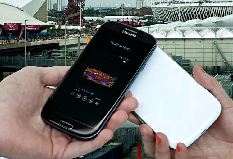 Samsung Galaxy S3, disponibil în trei versiuni de culoare