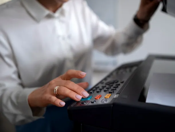 Romgaz alocă 29 de milioane de lei pentru a fotocopia 49 de milioane de documente. Soluțiile wireless, preferate