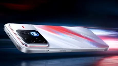 Honor Win2 are două ventilatoare și un ecran de 185 Hz. Bateria de 10.100 mAh promite ore întregi de gaming