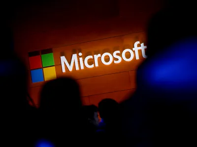 Microsoft dă startul unui program de plecări voluntare pentru 60.000 de angajați