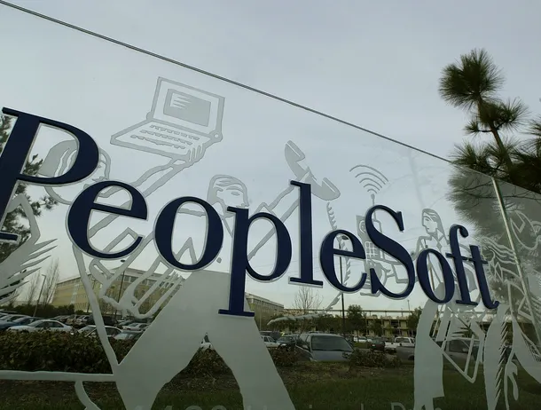 Google avertizează că ShinyHunters exploatează pe scară largă o vulnerabilitate din programul PeopleSoft de la Oracle