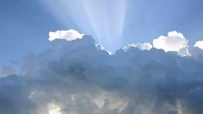 Aplicația săptămânii este Field Guide to Clouds (VIDEO)