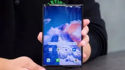 LG Rollable, telefonul cu ecran rulabil pe care LG nu l-a mai lansat, prezentat în detaliu pe YouTube