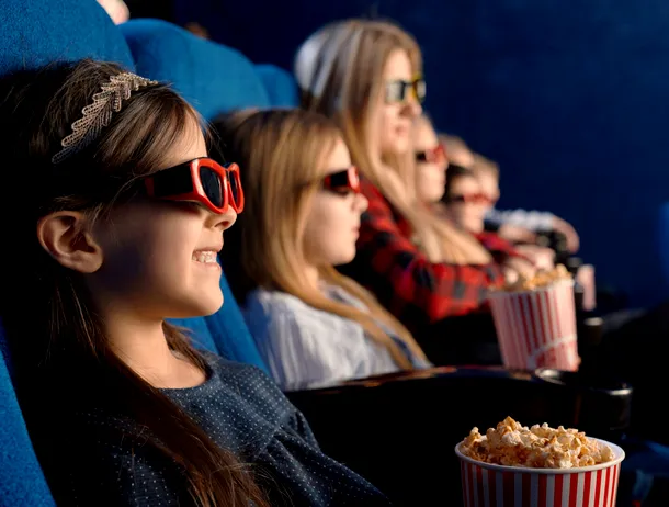 Warner Bros respinge oferta revizuită a Paramount, din cauza riscurilor financiare. Compania deține francize precum „Harry Potter”, „Game of Thrones” sau „Friends”