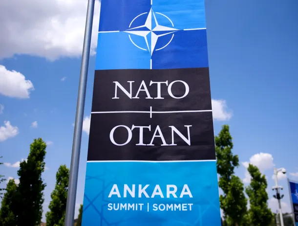 EXCLUSIV | Cum a fost la summit-ul NATO pentru firmele românești de apărare prezente: „Fructuos ca networking”. Ce le-a lipsit reprezentanților companiilor locale?