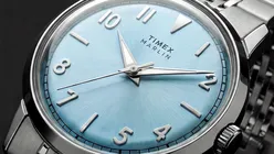 Ceasul Timex Marlin Quartz primește noi cadrane „sunburst” și brățări din oțel, la prețul de 209 euro