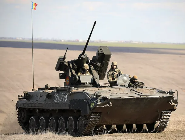 General (r) Dorin Toma, ex-NATO: Transferul tehnologic real pentru echipamentele militare achiziționate de România este esențial. Altfel, vom exporta miliarde de euro împrumutați prin mecanismul SAFE