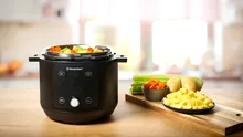 Lidl introduce în ofertă o oală sub presiune multifuncțională la preț special. Ce poți găti cu ea?