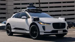 Robotaxiurile Waymo s-au oprit în trafic în urma unei pene de curent