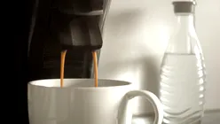 Un bărbat a descoperit că aparatul de cafea smart al părinților săi a consumat 1 TB de date în 10 zile