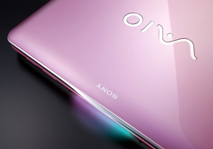 Sony VAIO CS11 - un portabil care imbina moda cu tehnologia
