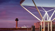 Hackerii au publicat datele a 8,7 milioane de clienți ai unor Manchester Airports Group. Ce informații pot folosi pentru fraude