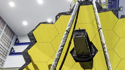 Telescopul Spațial James Webb, lovit de un micro-meteorit care i-a scos din aliniament una dintre oglinzi