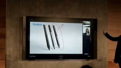 Microsoft a prezentat Surface Hub, un ecran tactil 4K de 84