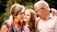 Cine nu mai plătește CASS și cine primește mai multe ajutoare. Ce se schimbă pentru pensionari și părinți