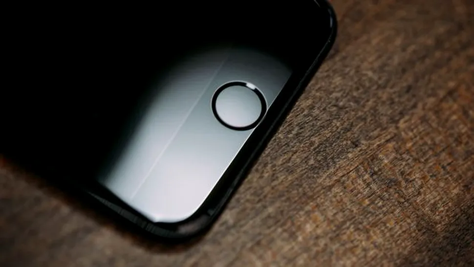 iPhone 7 ştie când se strică butonul Home şi îl înlocuieşte cu unul virtual